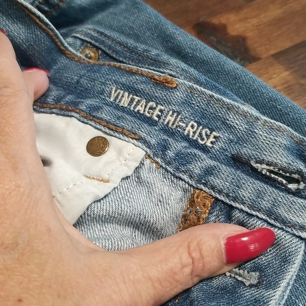 American Eagle Vintage Hi Rise Two Tone Denim Button Fly Size 12 NWT - Picture 9 of 11